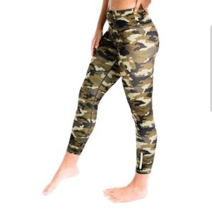 🖤ZYIA High Waist Leggings